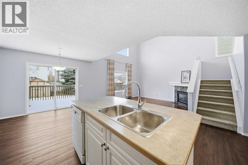 1076 Cranston Drive SE — photo 10