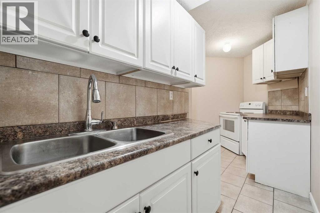 1076 Cranston Drive SE — photo 35