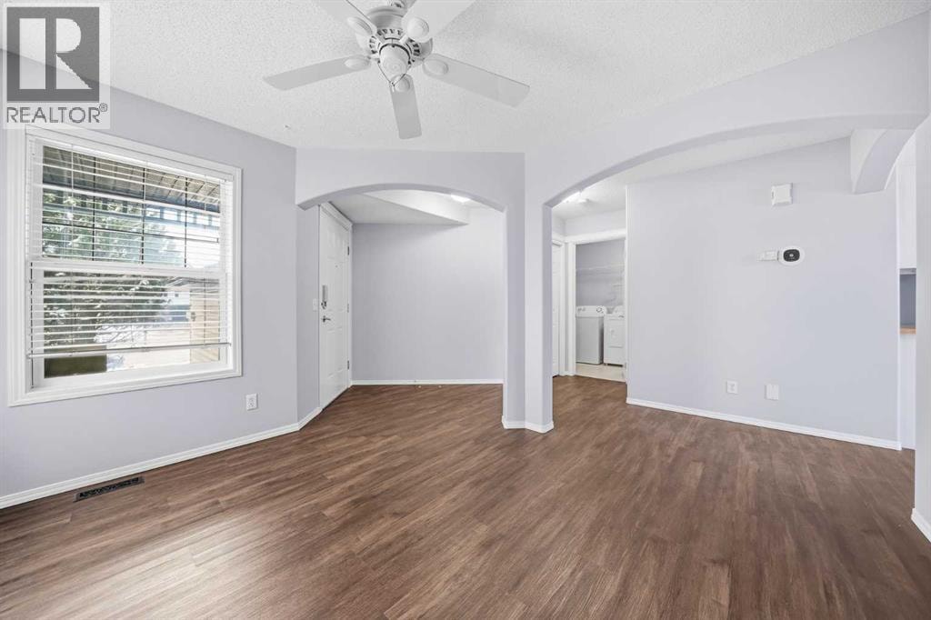 1076 Cranston Drive SE — photo 4