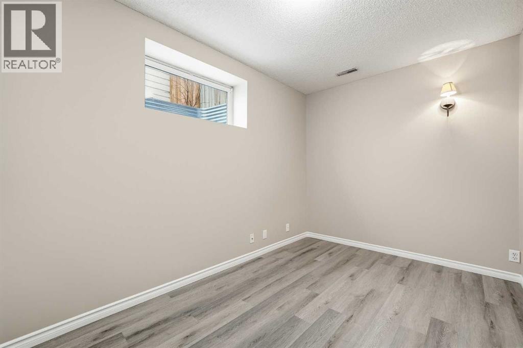 1076 Cranston Drive SE — photo 40