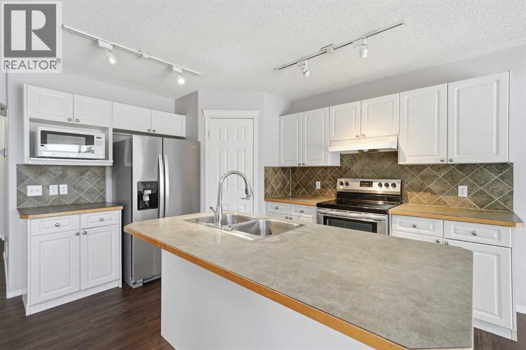 1076 Cranston Drive SE — photo 9