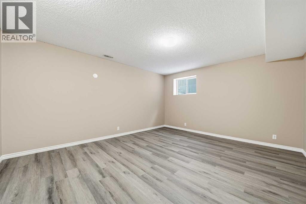 1076 Cranston Drive SE — photo 38