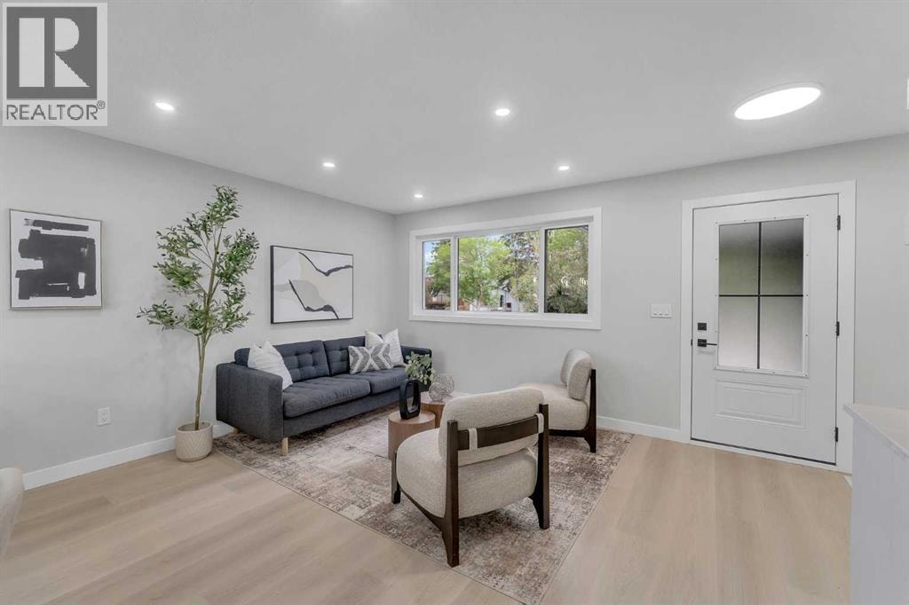 119 Templewood Road NE — photo 9
