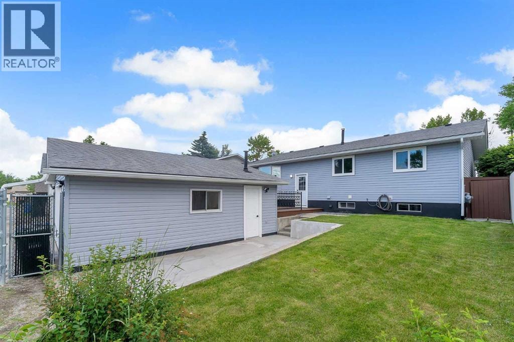 119 Templewood Road NE — photo 35