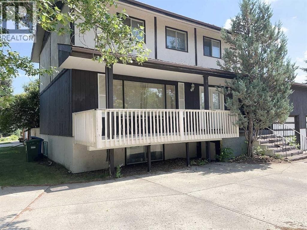 105 Valhalla Crescent NW