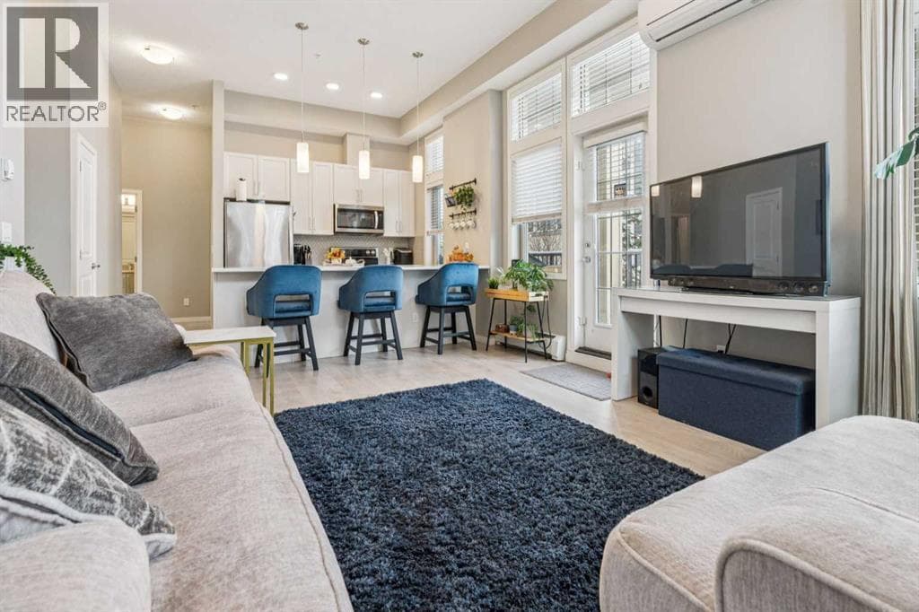 115, 10 Mahogany Mews SE