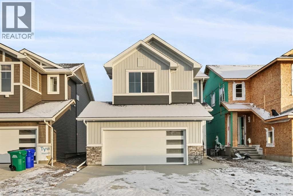 8 Topaz Place