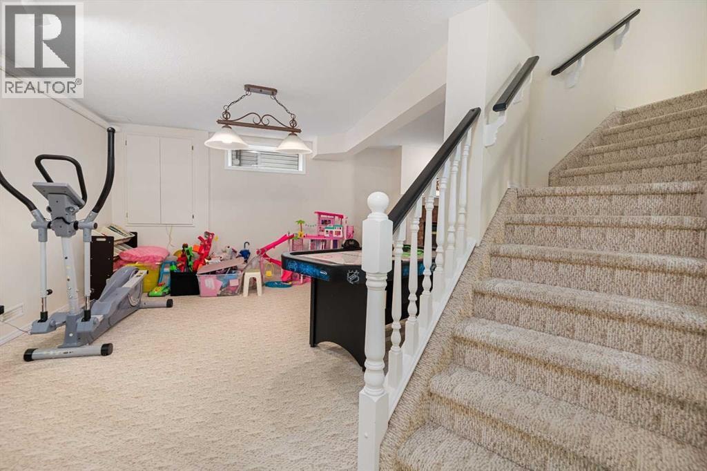 704 Woodside Drive NW — photo 35