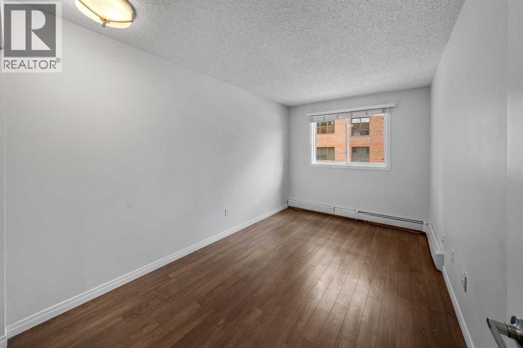 205, 305 25 Avenue SW — photo 10