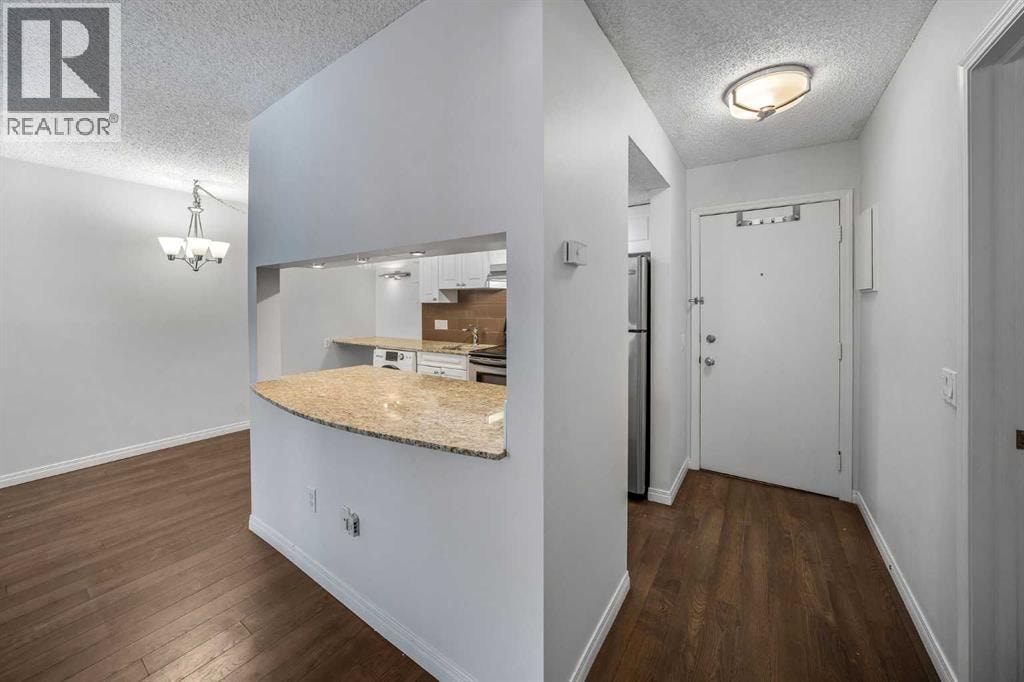 205, 305 25 Avenue SW — photo 14