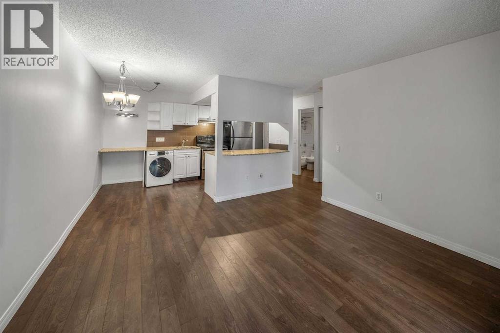 205, 305 25 Avenue SW — photo 3