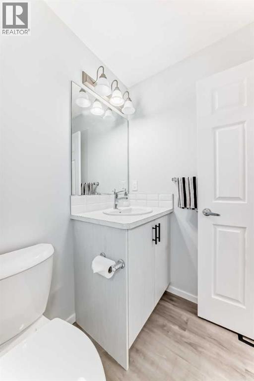 181 Yorkville Boulevard SW — photo 33
