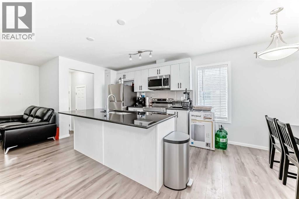 181 Yorkville Boulevard SW — photo 5