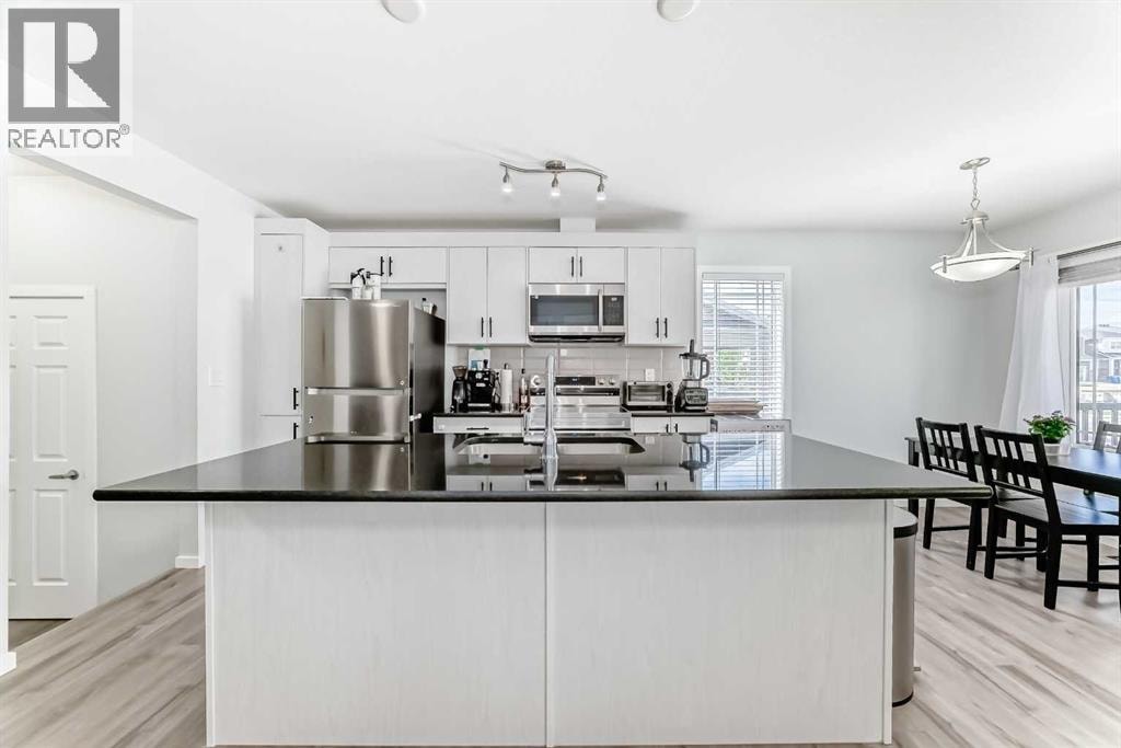 181 Yorkville Boulevard SW — photo 6
