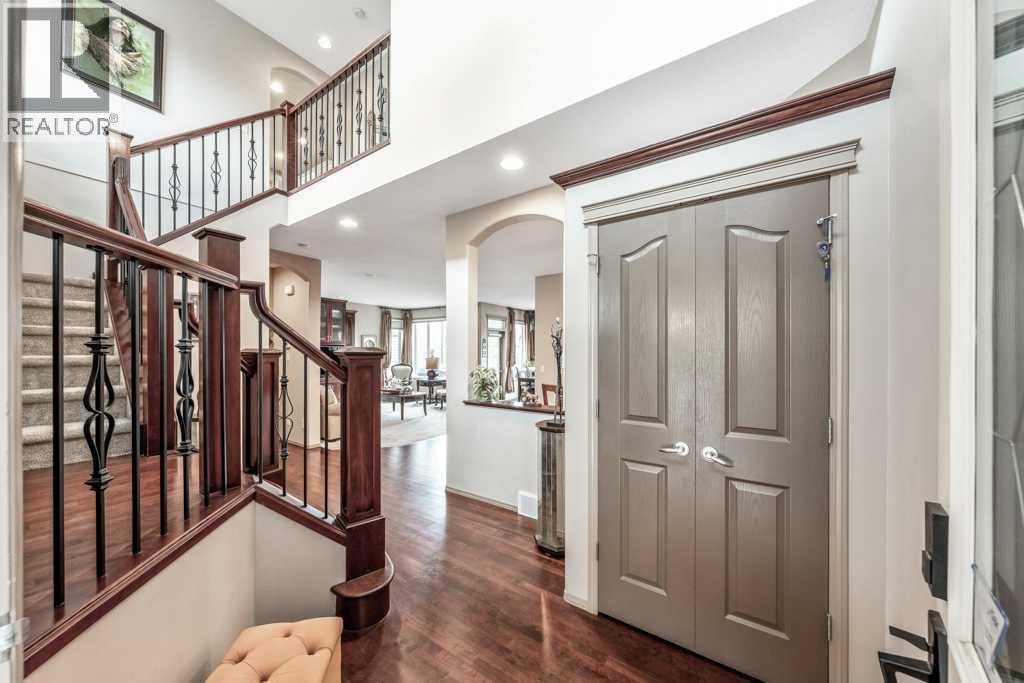 40 Cougar Ridge Heights SW — photo 6
