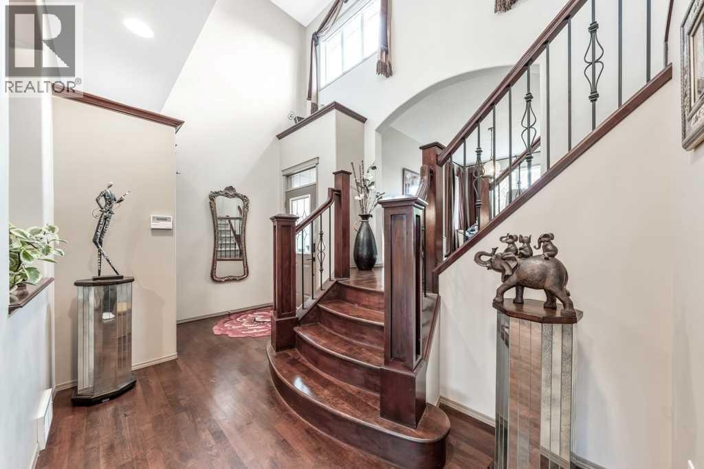 40 Cougar Ridge Heights SW — photo 8