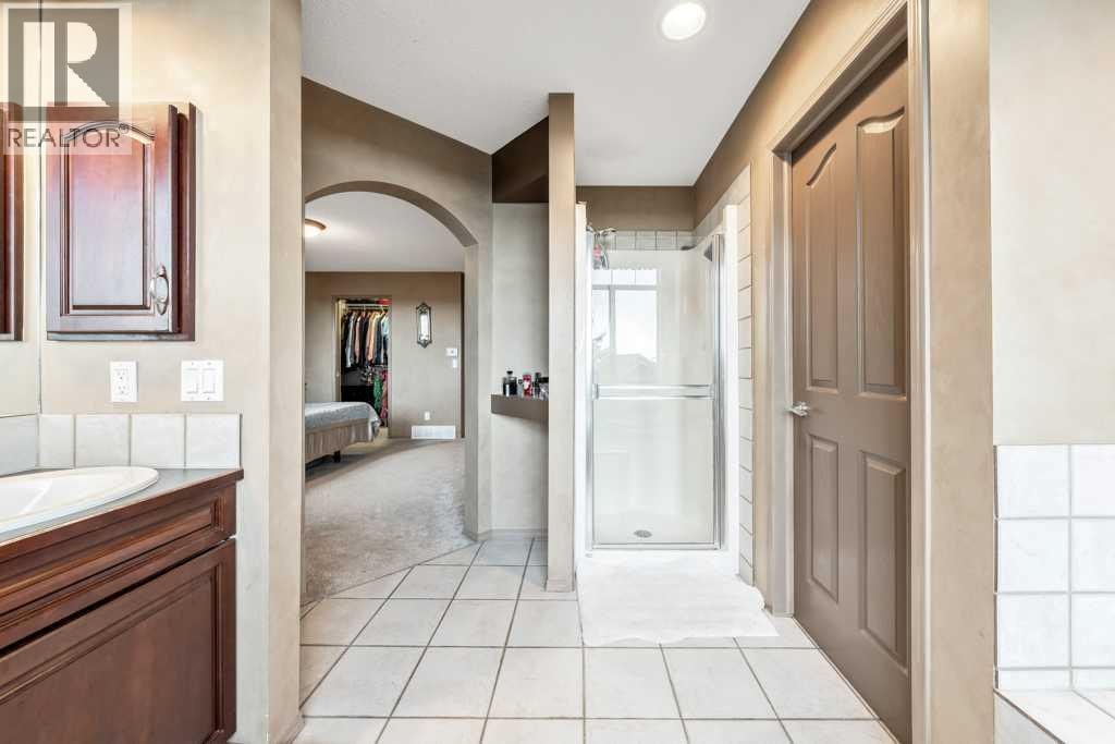 40 Cougar Ridge Heights SW — photo 36