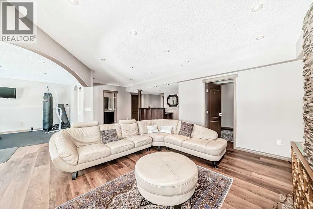 40 Cougar Ridge Heights SW — photo 39