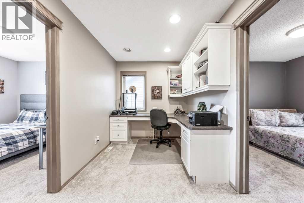 40 Cougar Ridge Heights SW — photo 28