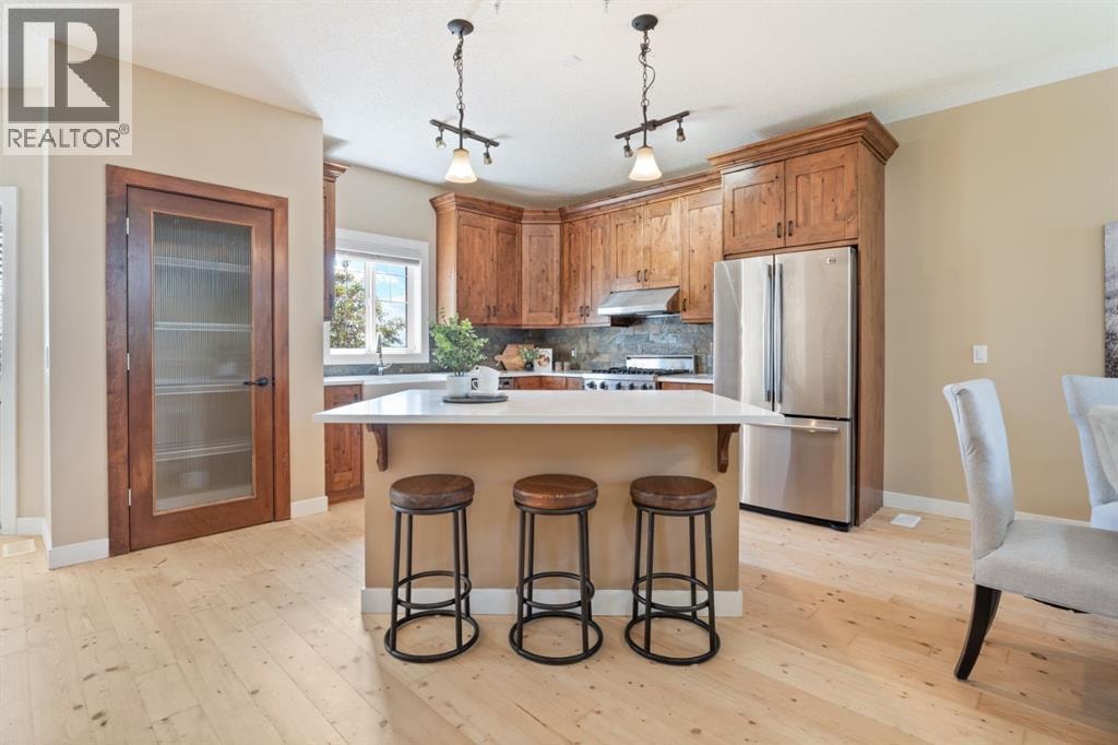 135 Drake Landing View — photo 3