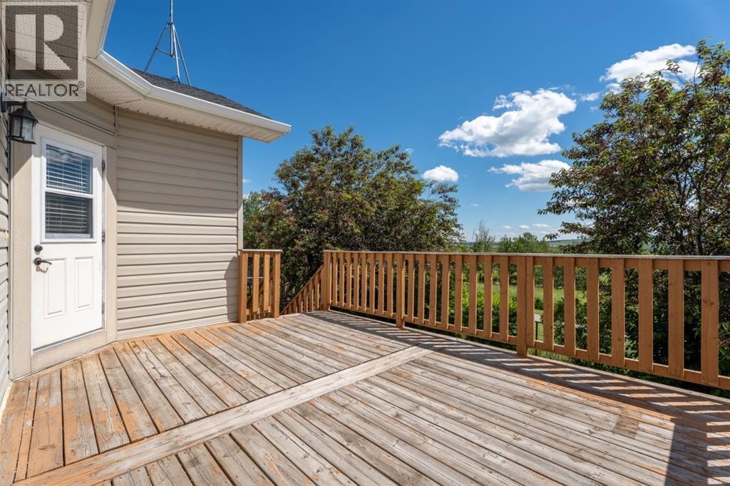 135 Drake Landing View — photo 18
