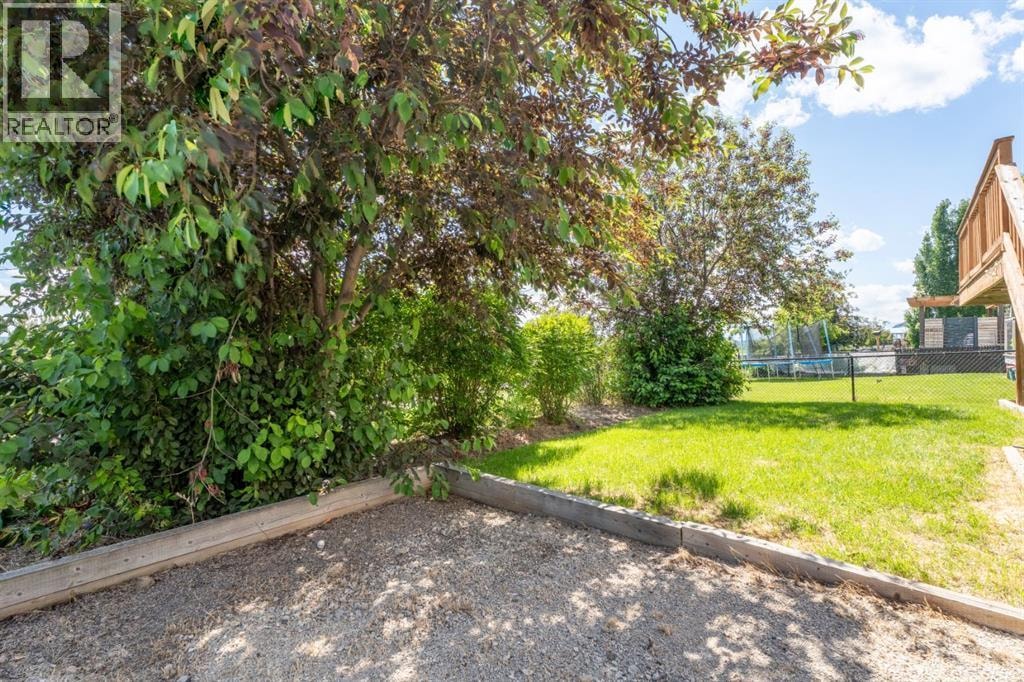 135 Drake Landing View — photo 44