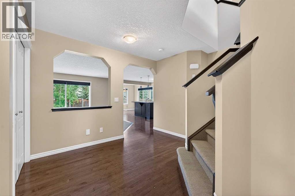 162 Cranwell Square SE — photo 6