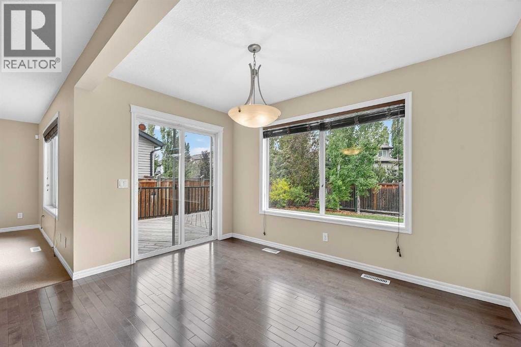 162 Cranwell Square SE — photo 18