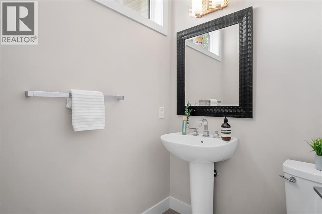 2741 16A Street SE — photo 16