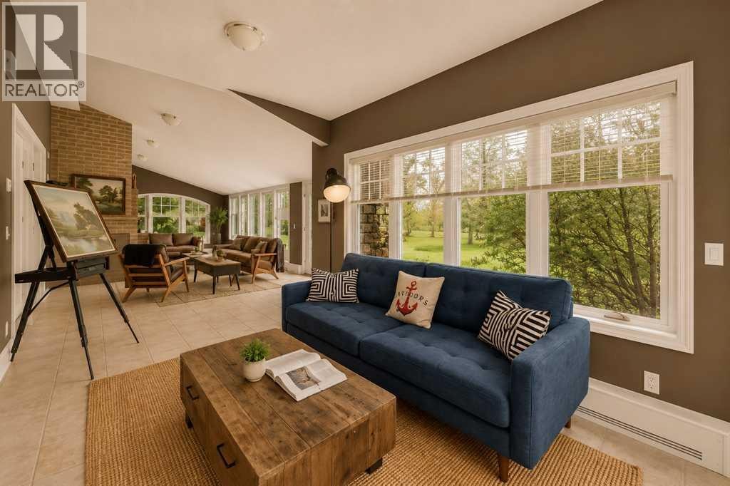 35 Crooked Pond Green — photo 44