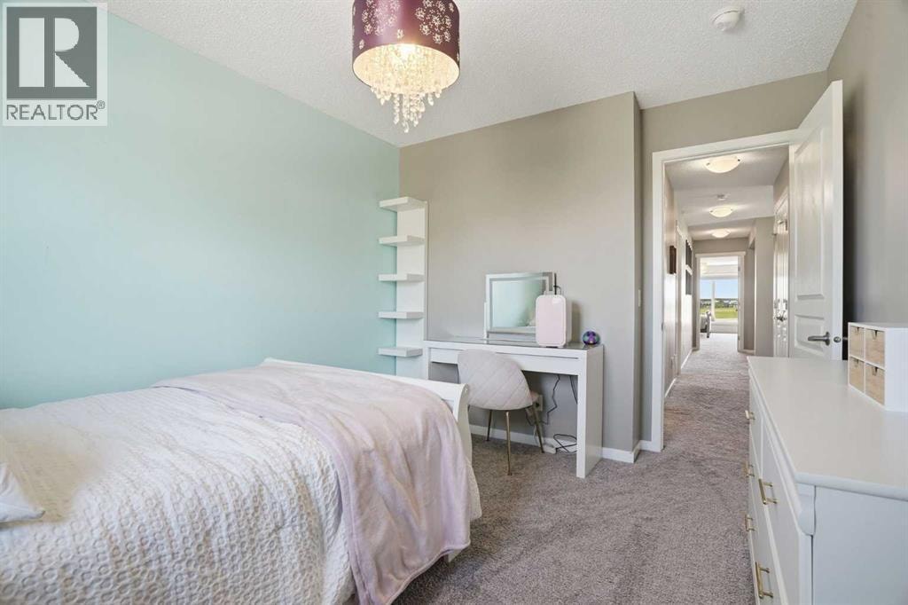 393 Masters Avenue SE — photo 34