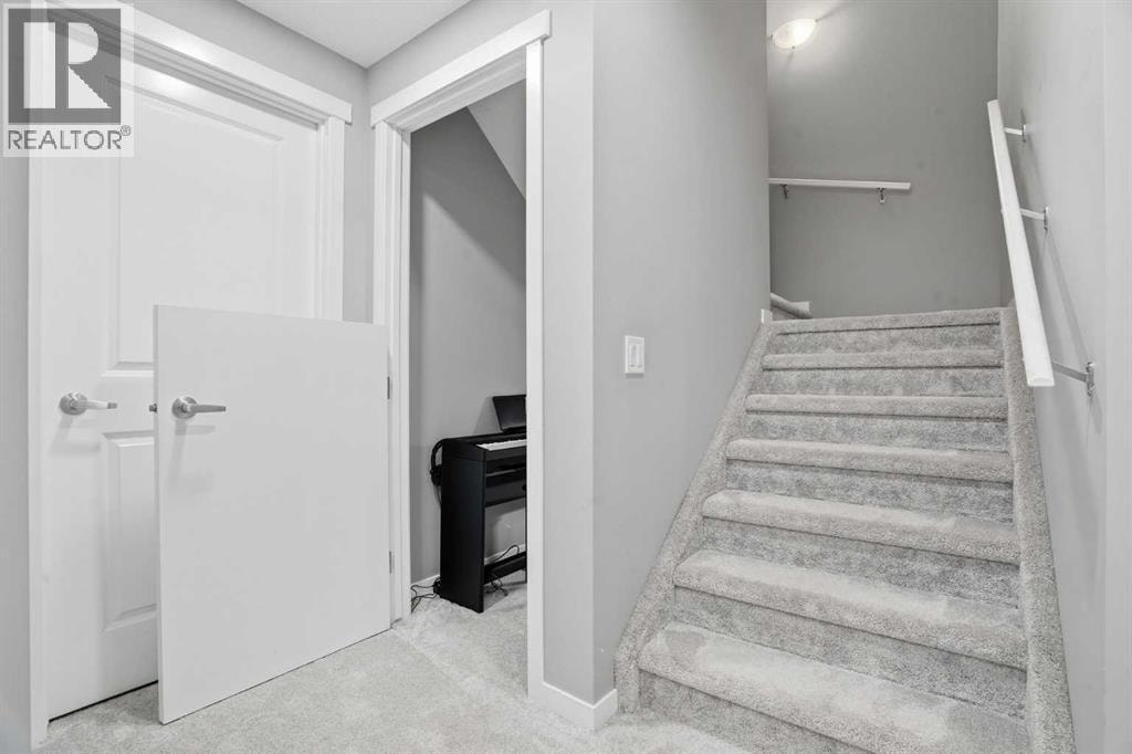 393 Masters Avenue SE — photo 40