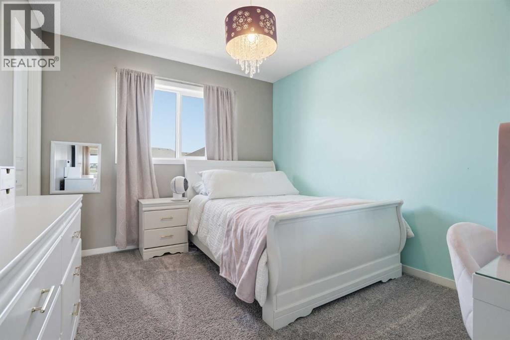 393 Masters Avenue SE — photo 33