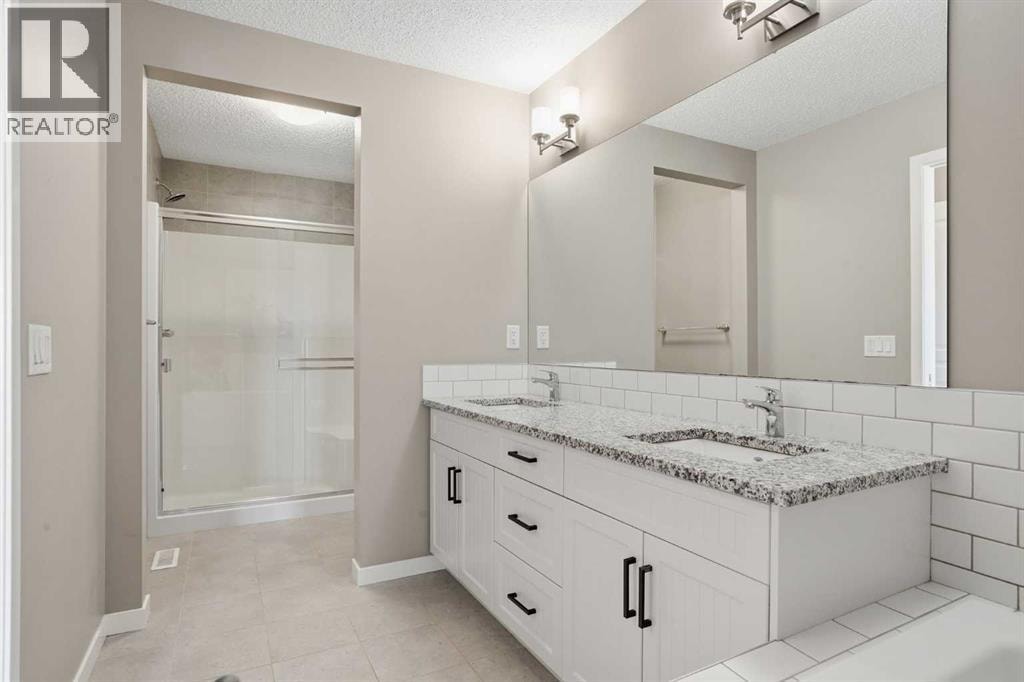 393 Masters Avenue SE — photo 27