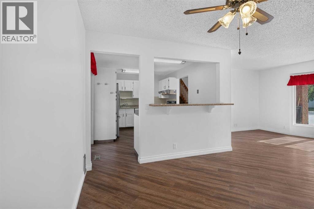 24 Mckenna Mews SE — photo 11