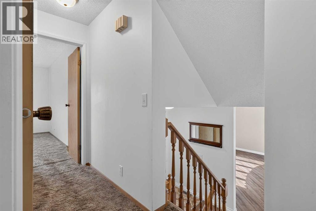 24 Mckenna Mews SE — photo 13