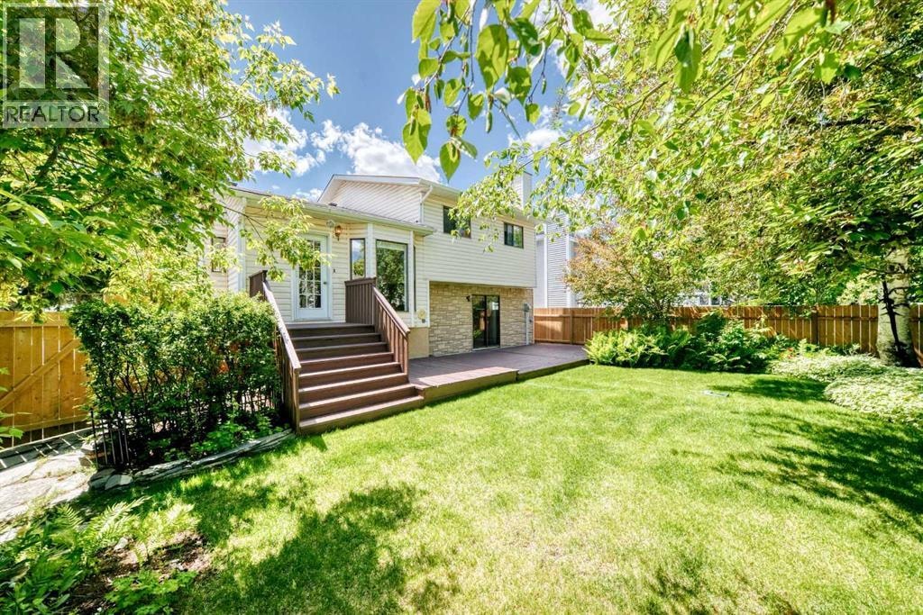 55 Woodstock Way SW — photo 33