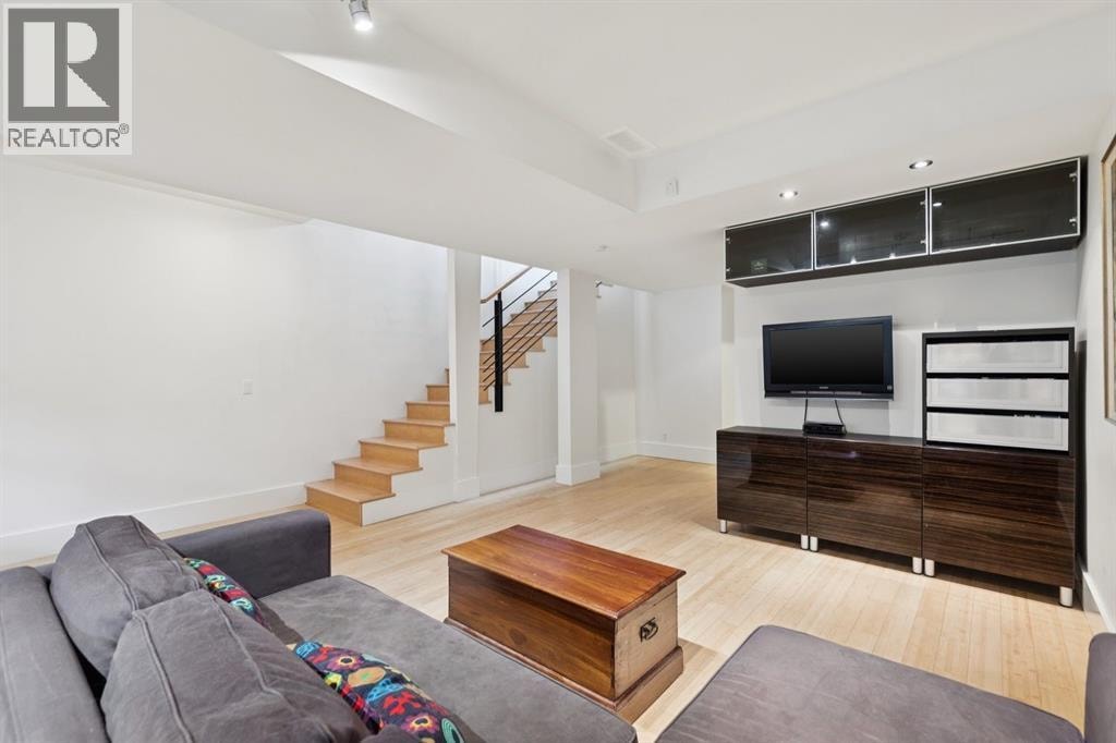 2344 Broadview Road NW — photo 34