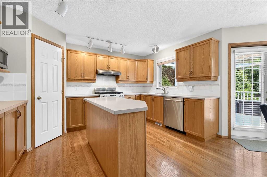 72 Douglas Park Boulevard SE — photo 17