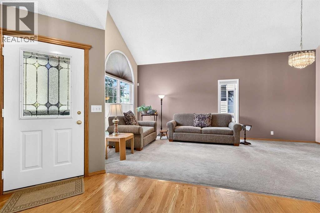 72 Douglas Park Boulevard SE — photo 8