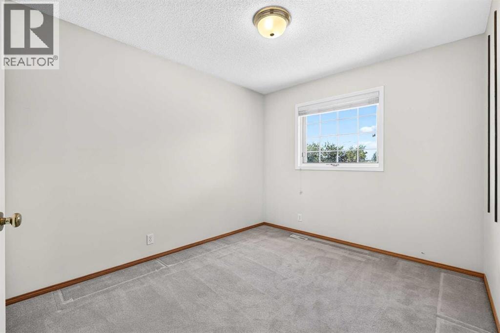 72 Douglas Park Boulevard SE — photo 31