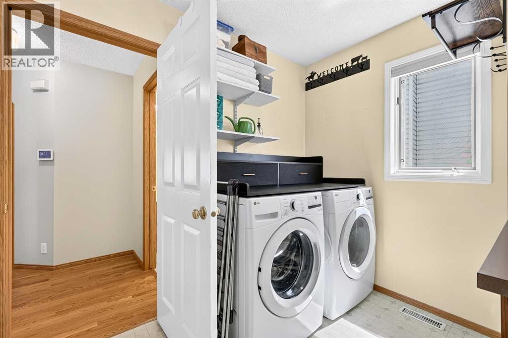 72 Douglas Park Boulevard SE — photo 25