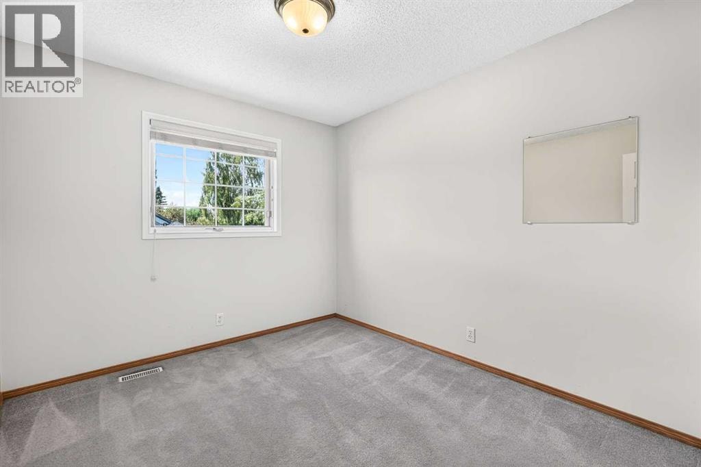 72 Douglas Park Boulevard SE — photo 34