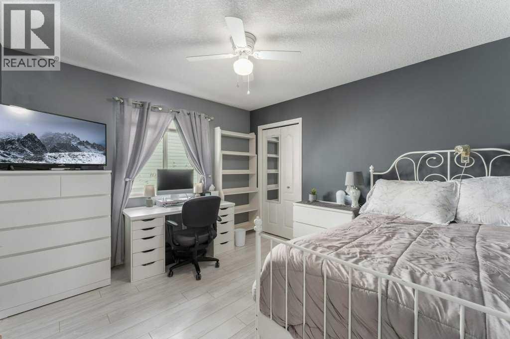 89 Cranarch Grove SE — photo 28