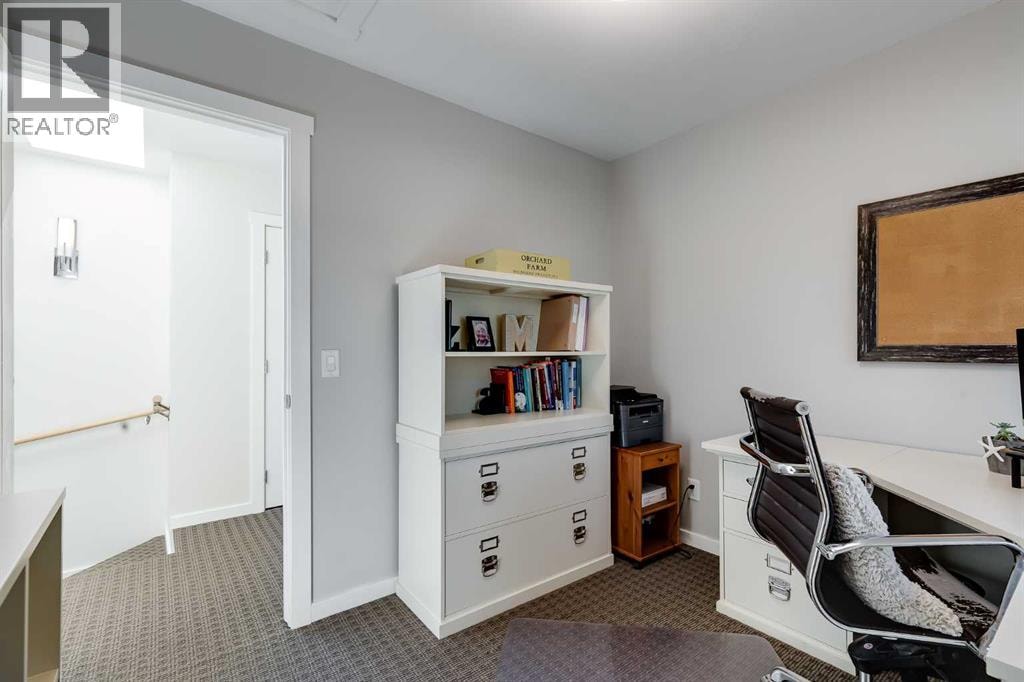 2729 Cochrane Road NW — photo 26