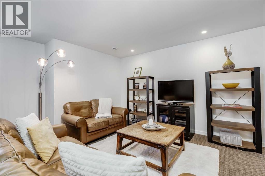 2729 Cochrane Road NW — photo 33