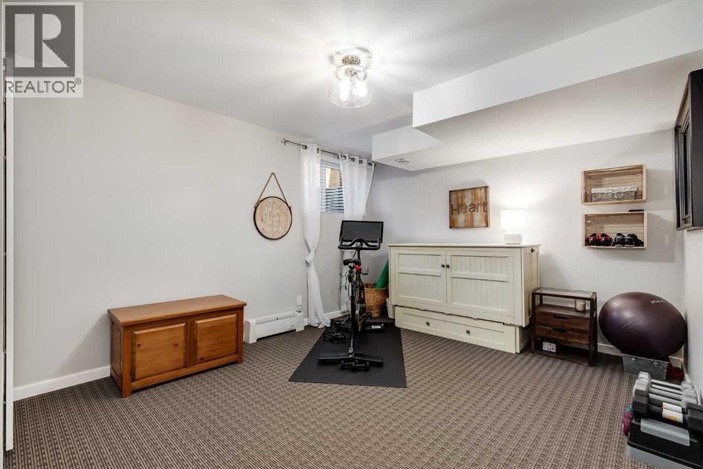 2729 Cochrane Road NW — photo 35