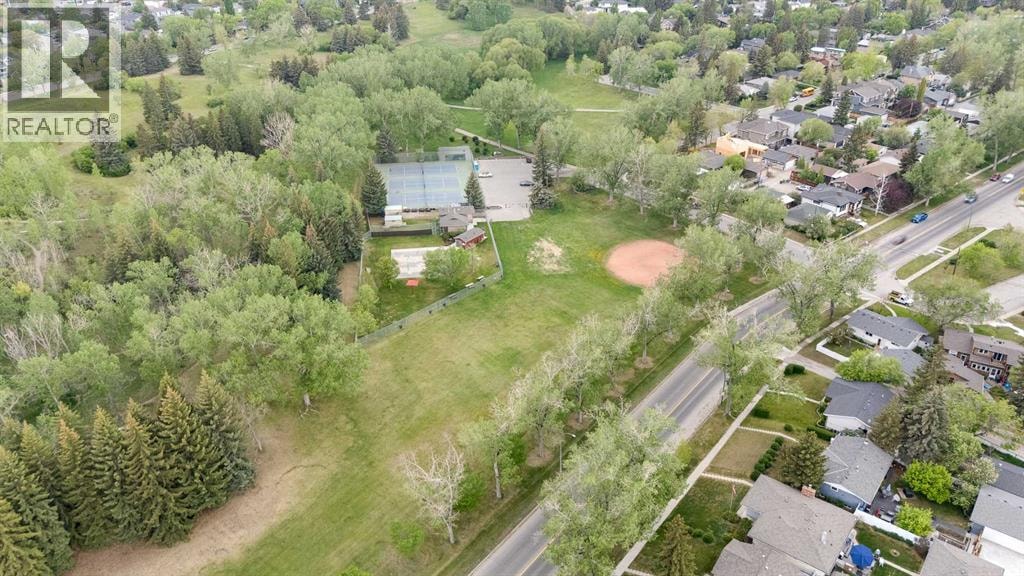2729 Cochrane Road NW — photo 50