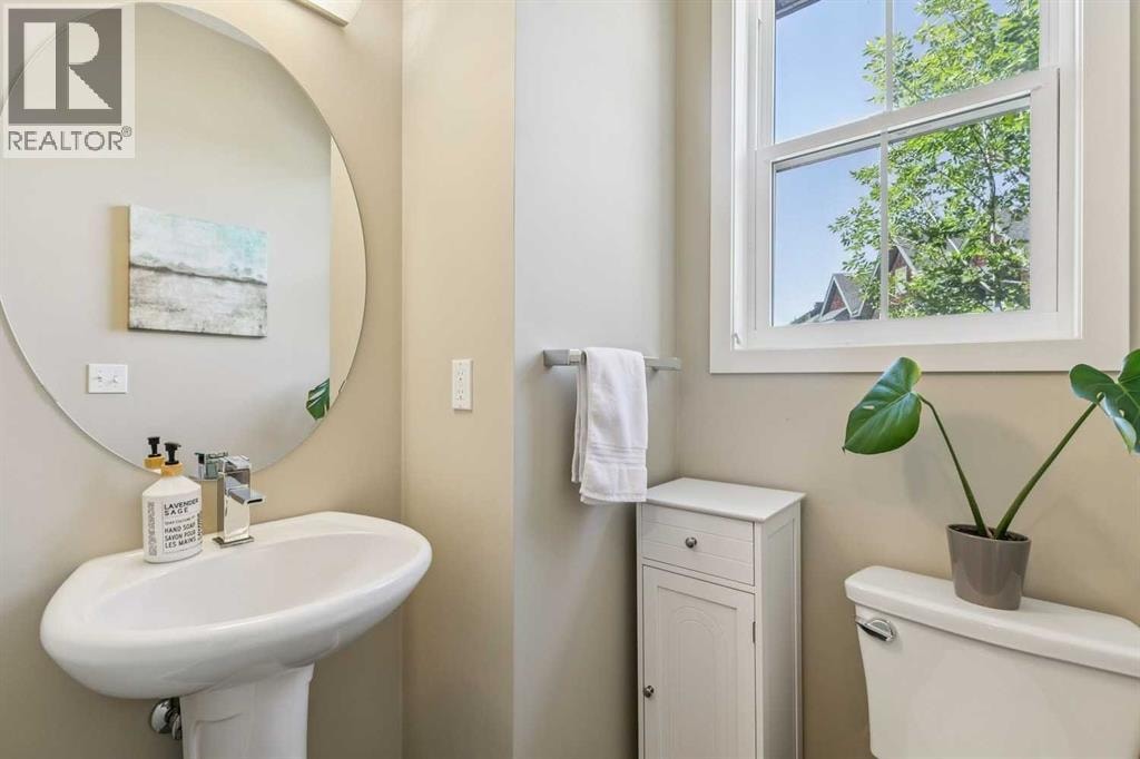 334 Ascot Circle SW — photo 15