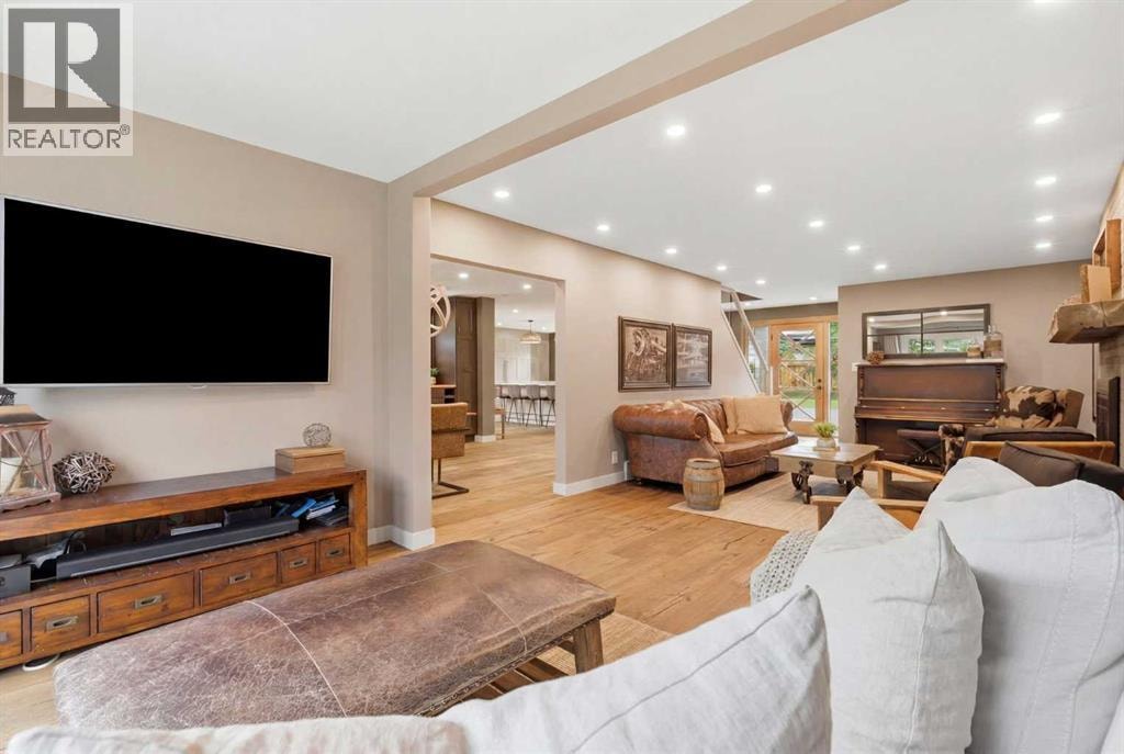 349 Capri Avenue NW — photo 8